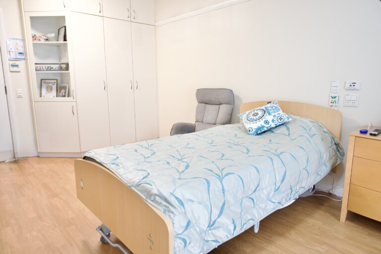 Ibis Care Mortdale Room Aged Care